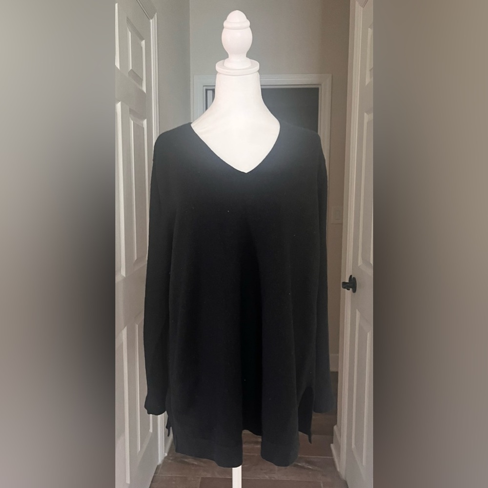 J. Jill Elegant Cashmere Black V-Neck Sweater